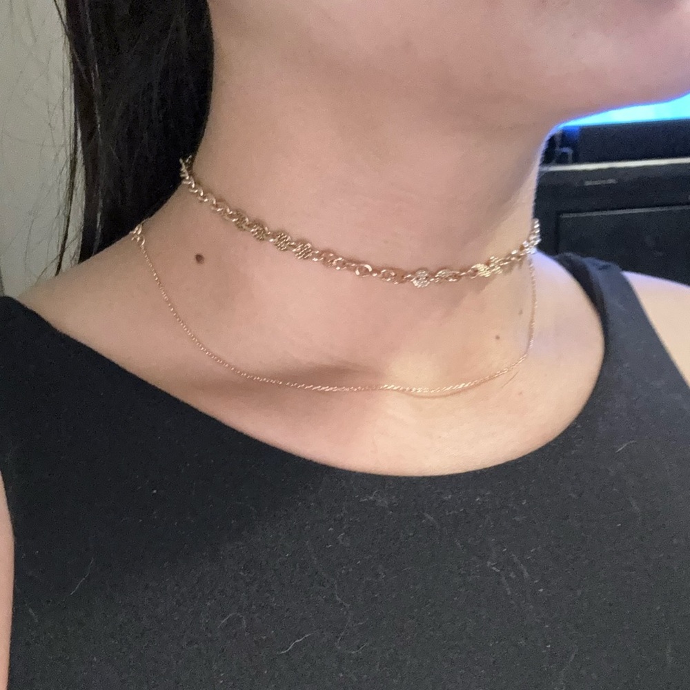 COPY - Local eclectic gold circle choker. Excellent condition.